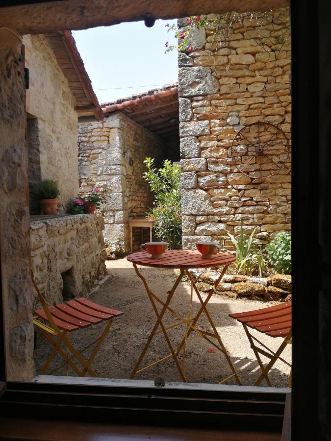 Traditional Stone Cottage Condac Dış mekan fotoğraf